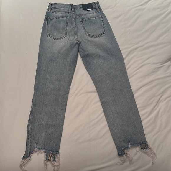 Daze Denim Distressed Jeans - Picture 4 of 4